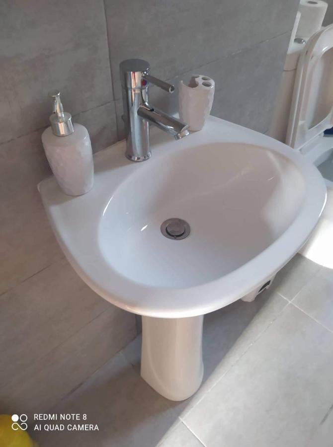 Spáta Luxury House 15 Minutes From Athヴィラ エクステリア 写真